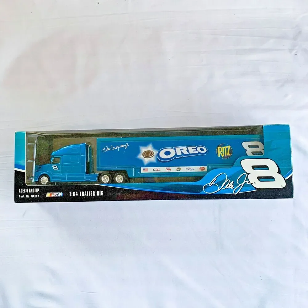 Winner's Circle NASCAR Dale Earnhardt Jr. #8 OREO 1:64 blue Trailer Rig 2004